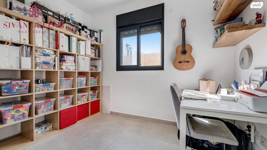 דירת גן, הפומלית, הדרים / כ"א, שוהם