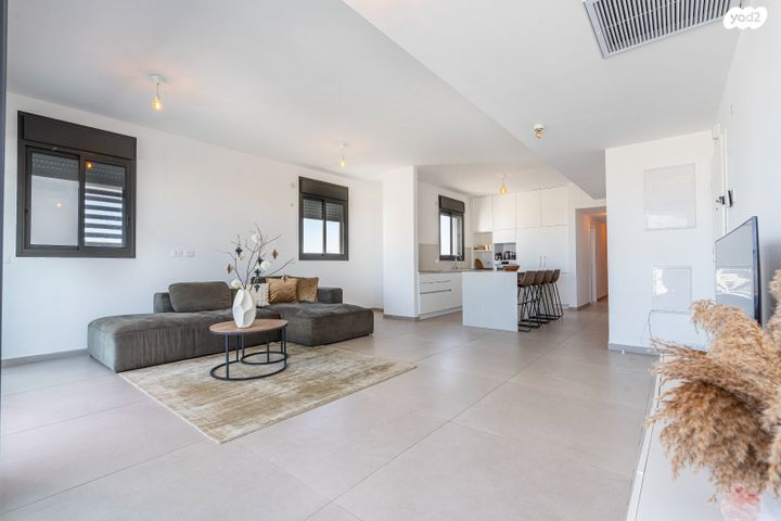 גג/ פנטהאוז, אור ים, אור עקיבא