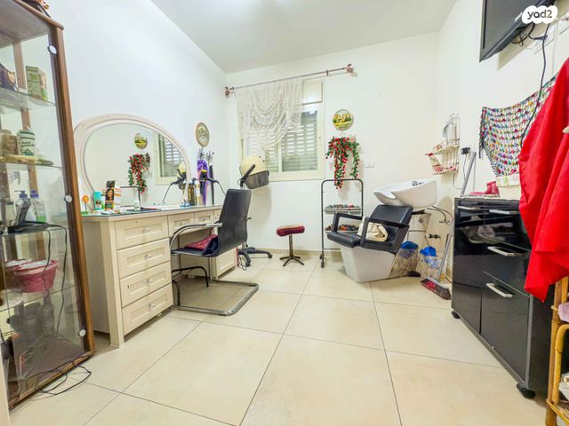 דירה, יהודה, קרית ביאליק