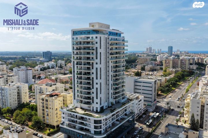 דירה, מלחמת ששת הימים 19, מרכז העיר, חדרה