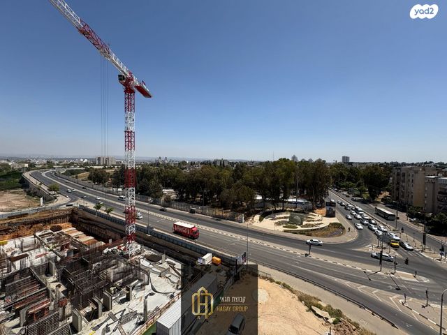 דירה, גאולה כהן, נאות פרס, רמלה