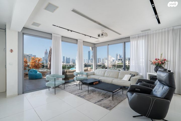 גג/ פנטהאוז, ריינס, ארלוזורוב, גבעתיים