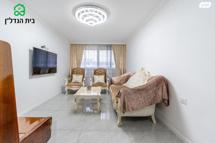 דירה, שכונת שז"ר, שז"ר, אור עקיבא