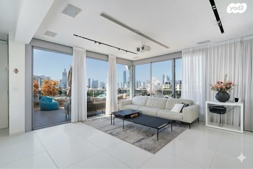 גג/ פנטהאוז, ריינס, ארלוזורוב, גבעתיים