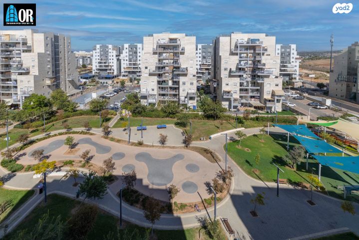 דירה, שבט יהודה, אחיסמך, לוד