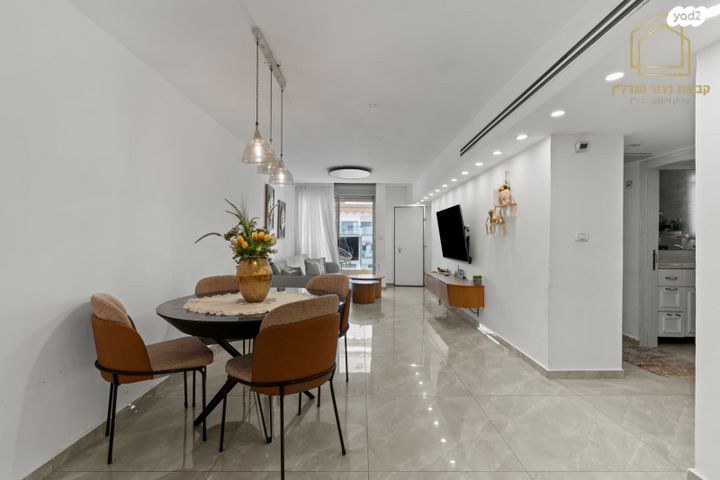 דירה, גבעת התחמושת 10, קרית שרת מערב, חולון