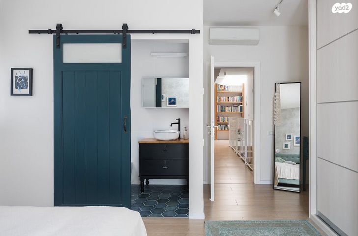 דו משפחתי, בר לב, מזכרת בתיה