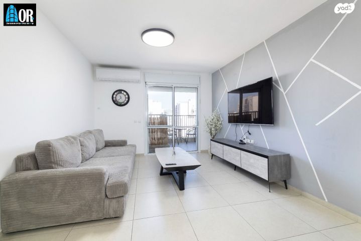 דירה, שבט יהודה, אחיסמך, לוד