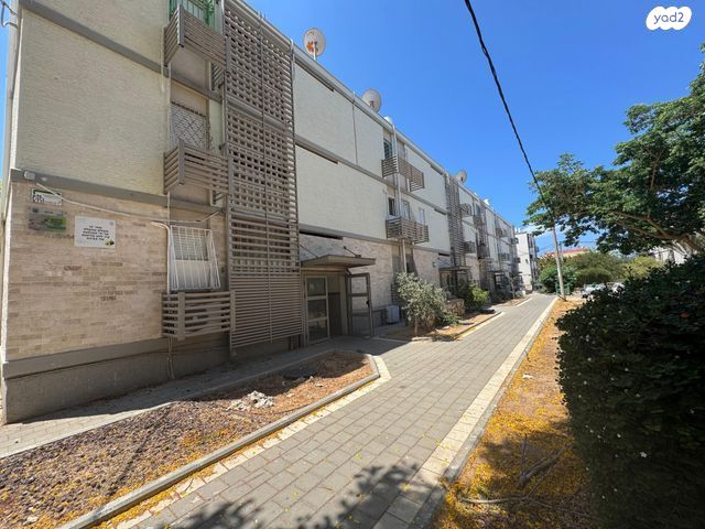 עליזה יאנסן 