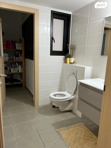 דירה, ראובן רובין, שכונה ד', באר שבע