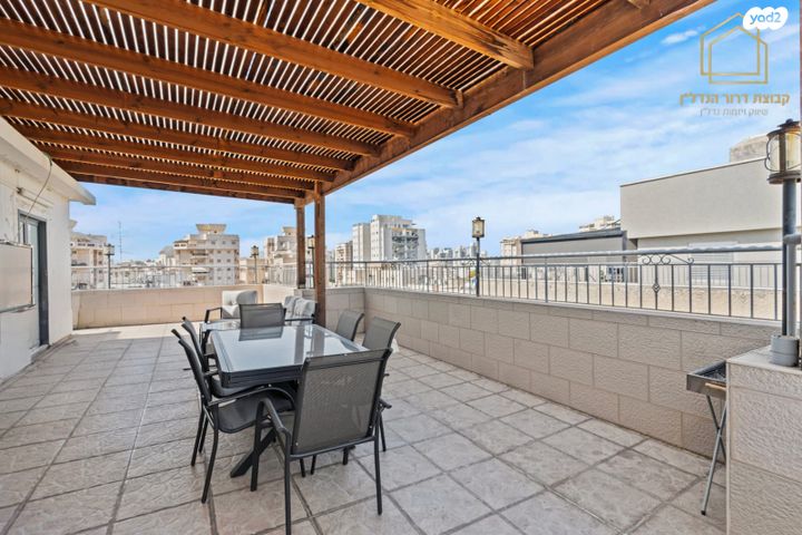 גג/ פנטהאוז, קרן היסוד, חולון