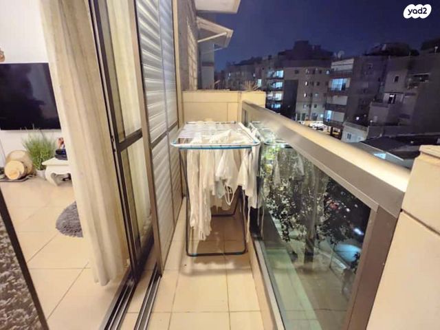 דירה, הרב קפאח 35, גרין ועם, חולון