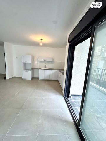 דירה, אנילביץ', לב העיר, בת ים