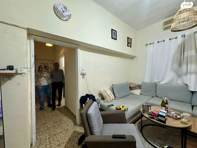 דירה, הס, תל אביב יפו