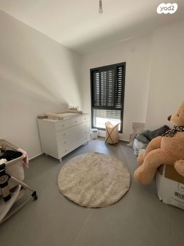 דירה, אמנון ליפקין שחק, נוף הטיילת, נתניה