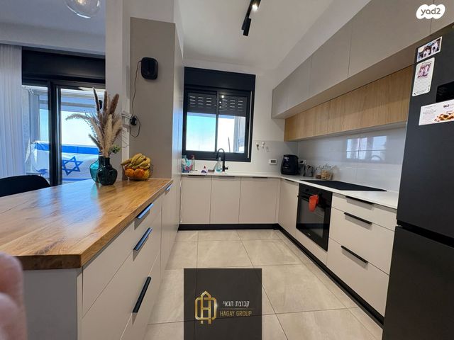 דירה, גאולה כהן, נאות פרס, רמלה