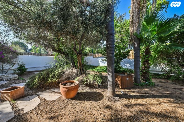 בית פרטי/ קוטג', הגפן, כפר אהרון הישנה, נס ציונה