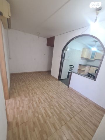 דירה, יצחק שדה, מרכז עפולה עלית, עפולה