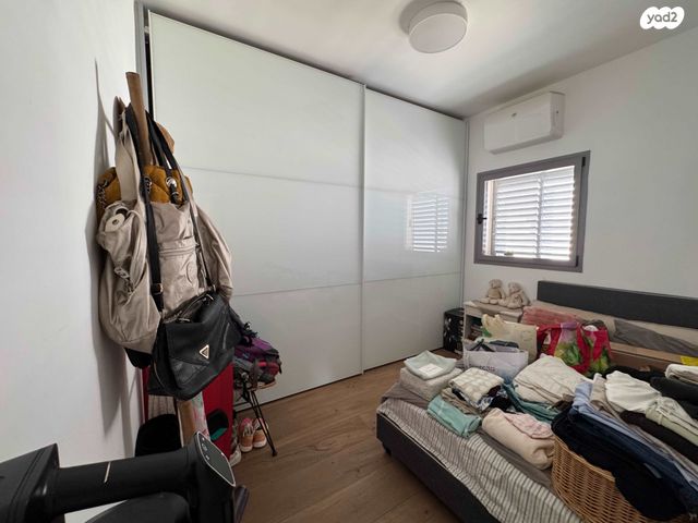 דירה, הסחלב, קרית הפרחים - 2005, רעננה