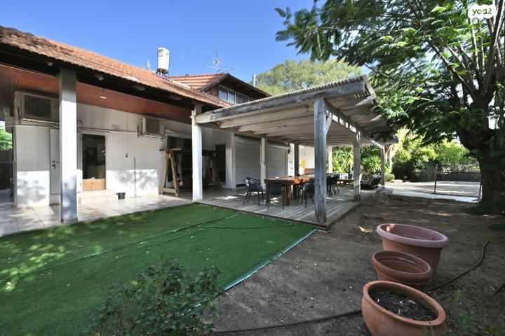 בית פרטי/ קוטג', הגפן, כפר אהרון הישנה, נס ציונה