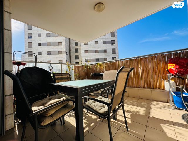 דירה, יפה ירקוני, קרית אילון, חולון