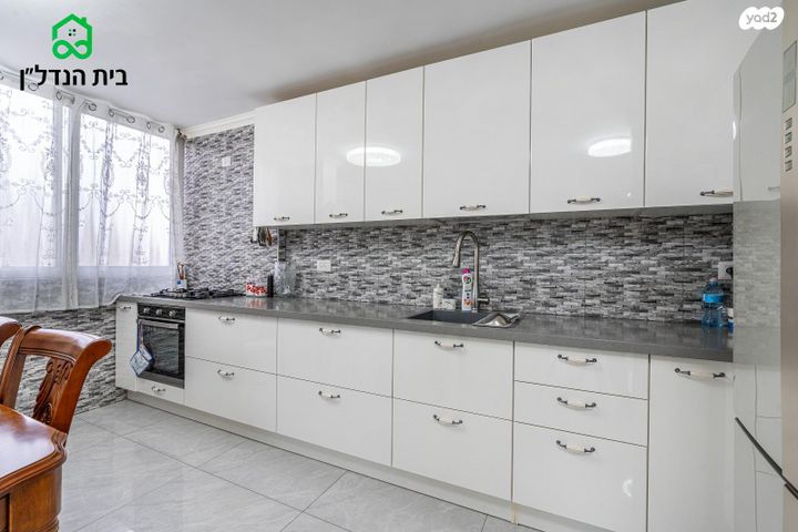 דירה, שכונת שז"ר, שז"ר, אור עקיבא