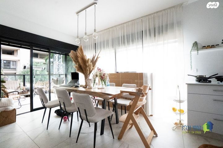 דירה, הראל, ארלוזורוב, גבעתיים