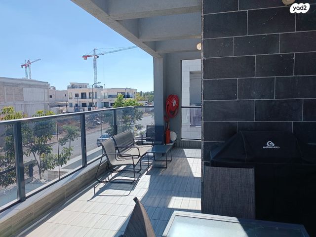 דירה, פרדה יזדאו אקלום, עפולה