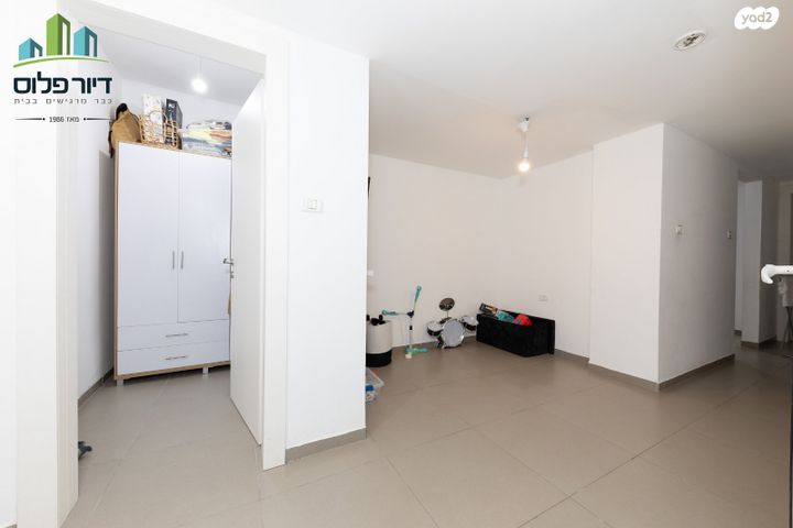 דירת גן, פקיעין, אבן גבירול, רחובות