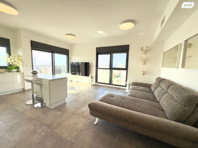 דירה, לב העיר, בת ים