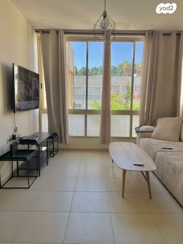 דירה, אלכסנדר ינאי, תל אביב יפו