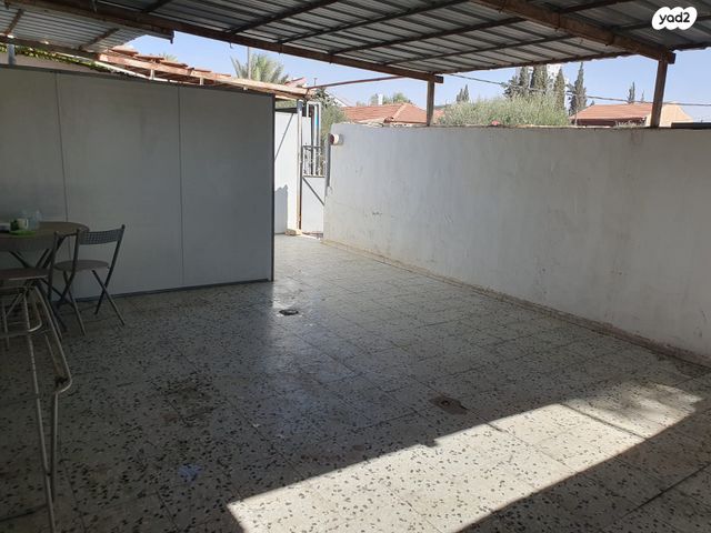 בית פרטי/ קוטג', חומה ומגדל, שכונה ג', באר שבע