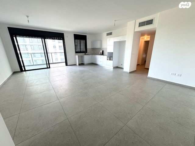 דירה, בר כוכבא, נווה ישראל, הרצליה