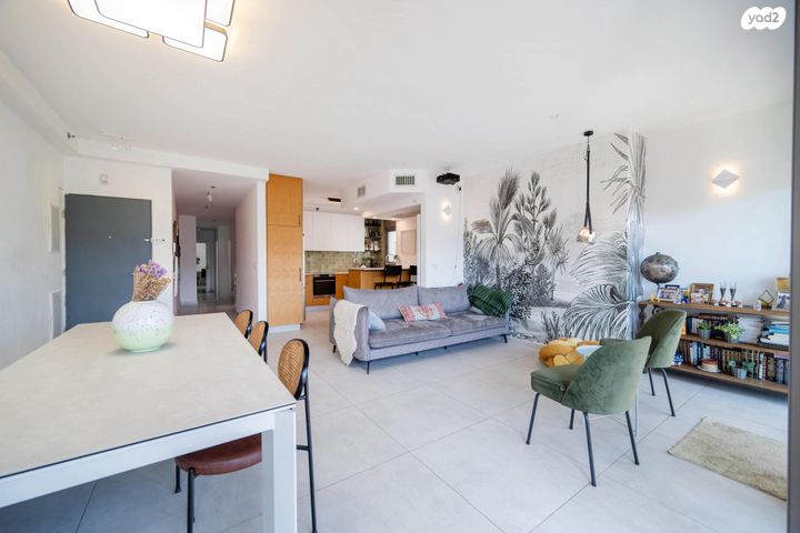 דירה, בר אילן, נווה דוד רמז, רעננה