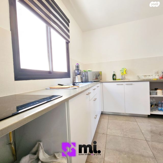 דירה, האחים, נווה שמיר רמת בית שמש ה-1, בית שמש