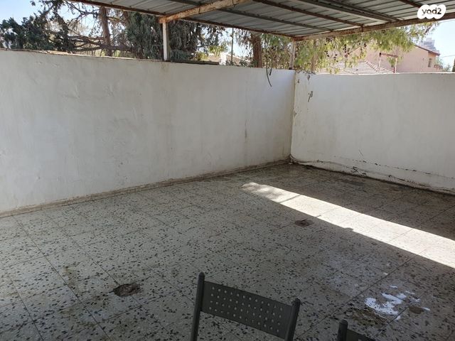 בית פרטי/ קוטג', חומה ומגדל, שכונה ג', באר שבע