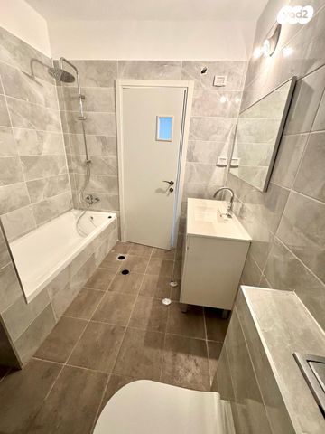 דירה, אנילביץ', לב העיר, בת ים