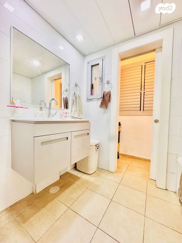 דירה, יפה ירקוני, קרית אילון, חולון