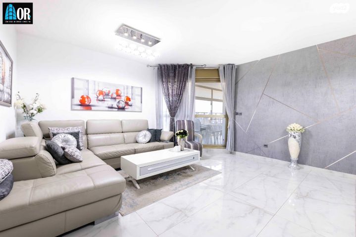 דופלקס, אהוד מנור, קרית האמנים, מצליח, רמלה