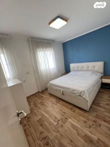 דירה, אהרון בוגנים 4, נאות שמיר, רמלה