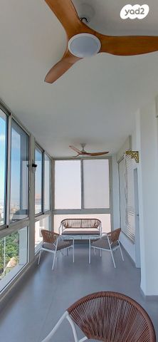 דירת גן, שדרות הציונות 123, כרמל צרפתי, חיפה