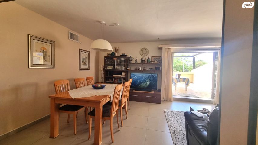 דירה, סמטת תבור, צוותא א, אלפי מנשה