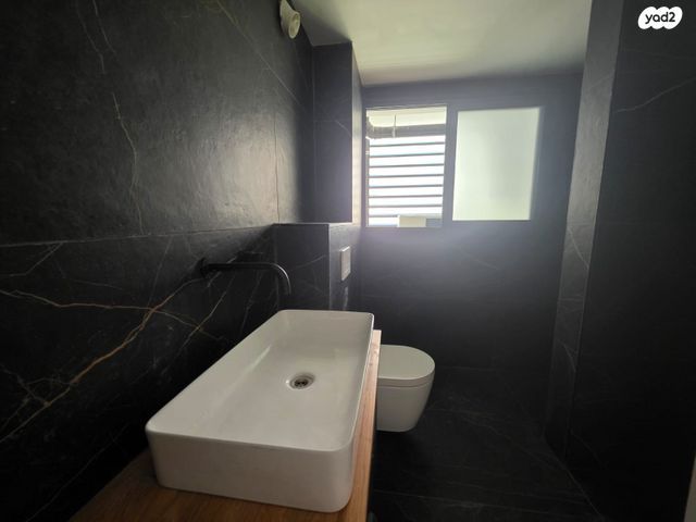 דירת גן, כרמל צרפתי, חיפה