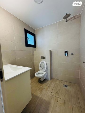 דירת גן, עכו