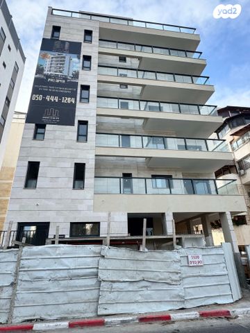 דירת גן, עכו