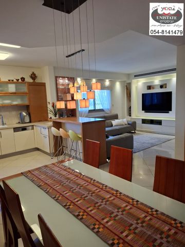 גג/ פנטהאוז, נהריה