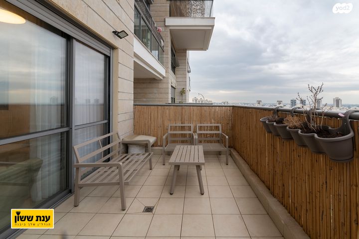 דירה, מבצע חירם, נווה ים, ראשון לציון