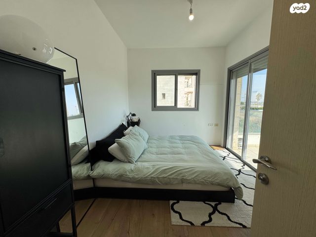 דירה, הסחלב, קרית הפרחים - 2005, רעננה