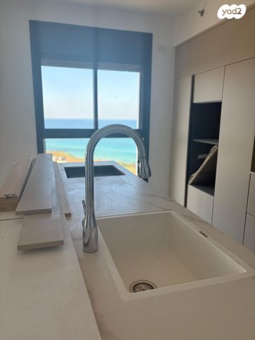 דירה, לויתן 1, חוף הזהב, נתניה