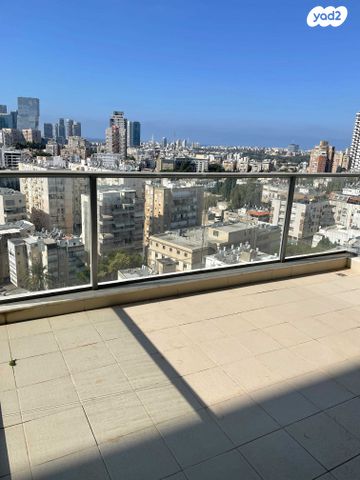 שכונת יהלום, מרכז העיר ב